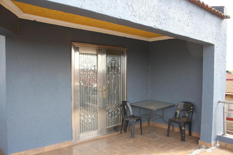 2 Bedroom Property for Sale in Dobsonville Gauteng