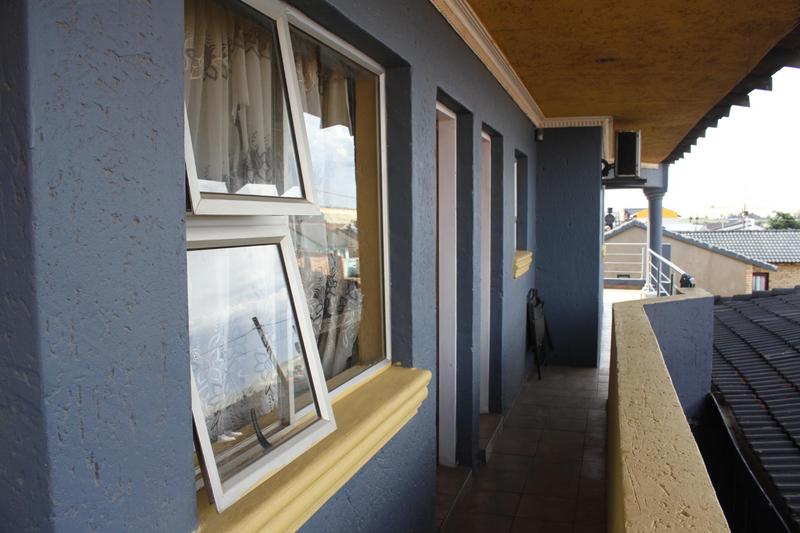 2 Bedroom Property for Sale in Dobsonville Gauteng