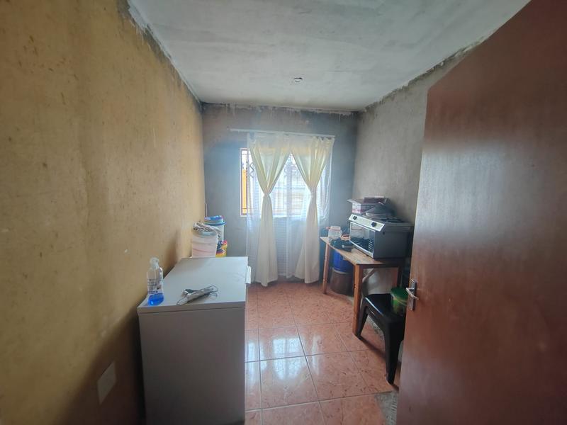 5 Bedroom Property for Sale in Soshanguve Gauteng
