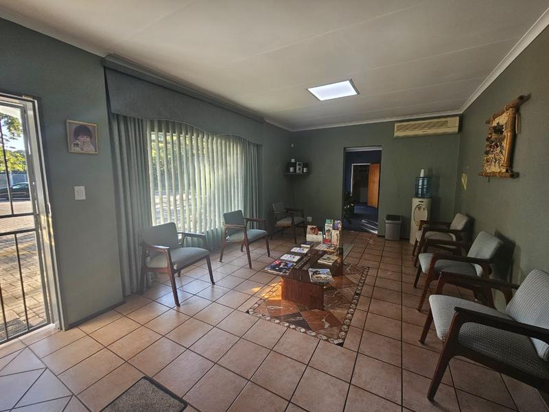 To Let 3 Bedroom Property for Rent in Van Riebeeck Park Gauteng