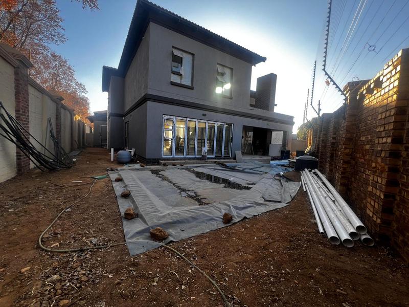 5 Bedroom Property for Sale in Sunward Park Gauteng