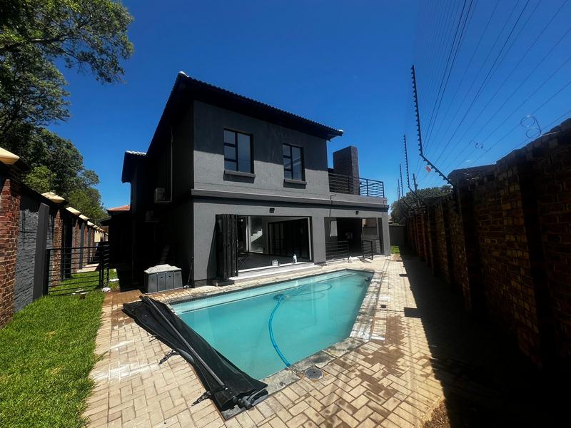 5 Bedroom Property for Sale in Sunward Park Gauteng