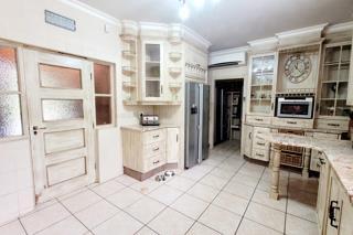 5 Bedroom Property for Sale in Unitas Park Gauteng