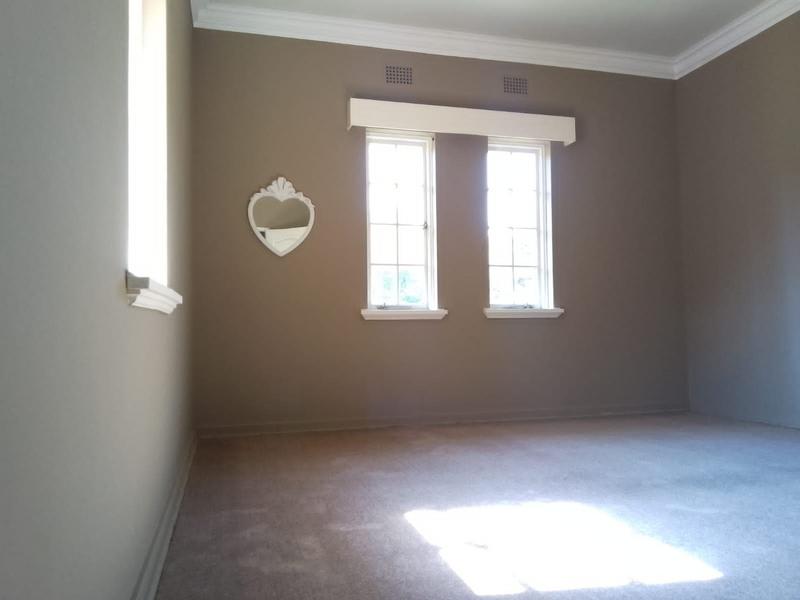 5 Bedroom Property for Sale in Unitas Park Gauteng