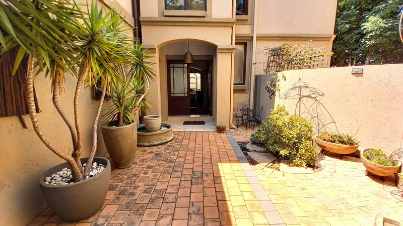 4 Bedroom Property for Sale in Moreleta Park Gauteng