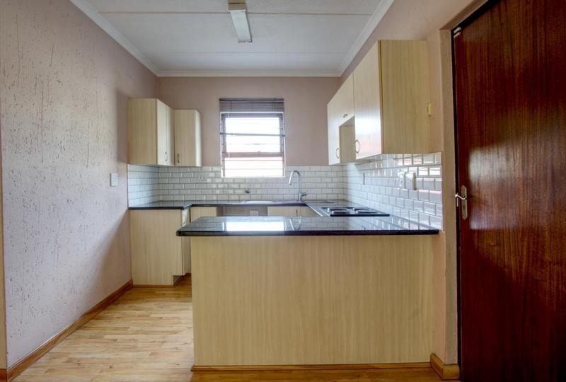 To Let 2 Bedroom Property for Rent in Roosevelt Park Gauteng