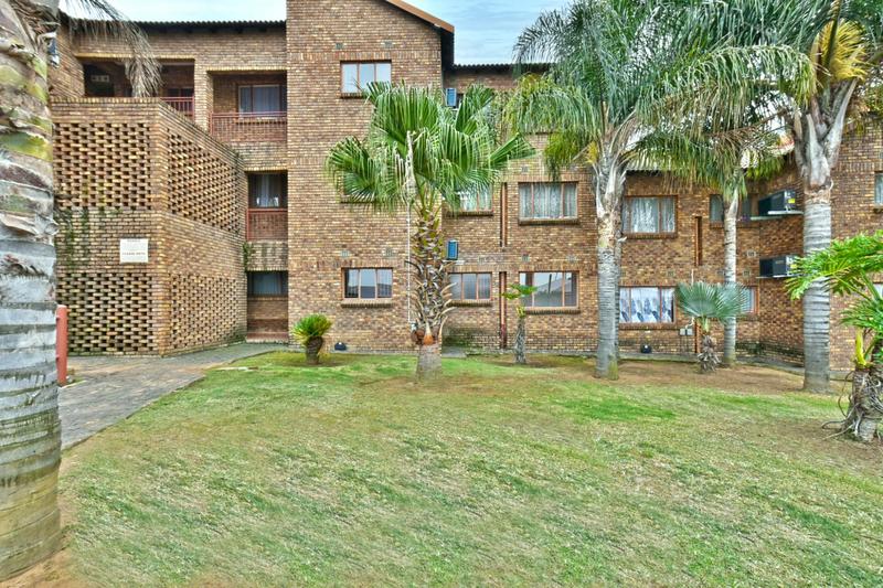 2 Bedroom Property for Sale in Groeneweide Gauteng