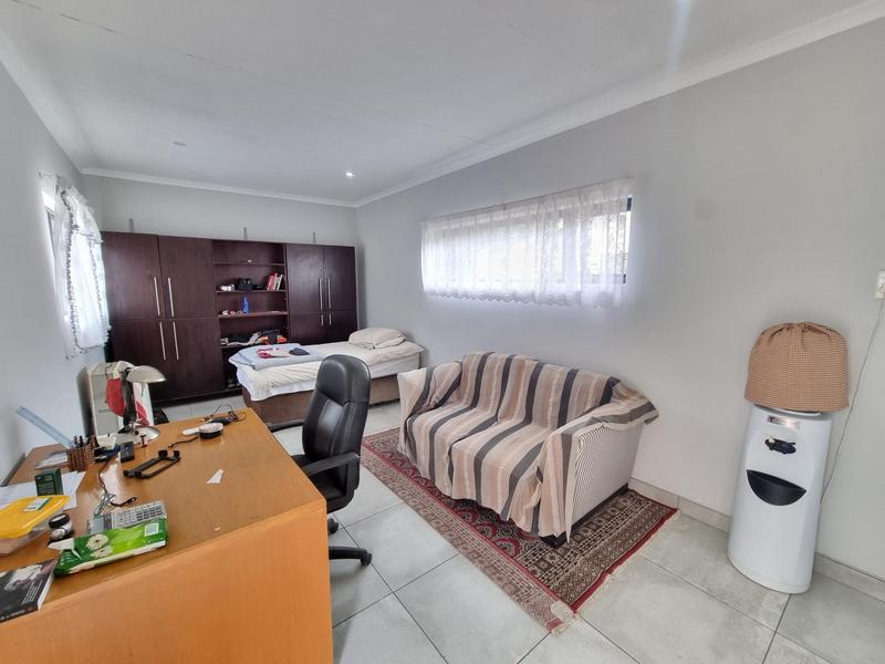 4 Bedroom Property for Sale in Golf Park Gauteng