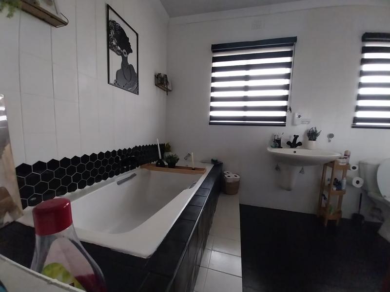3 Bedroom Property for Sale in Dersley Gauteng
