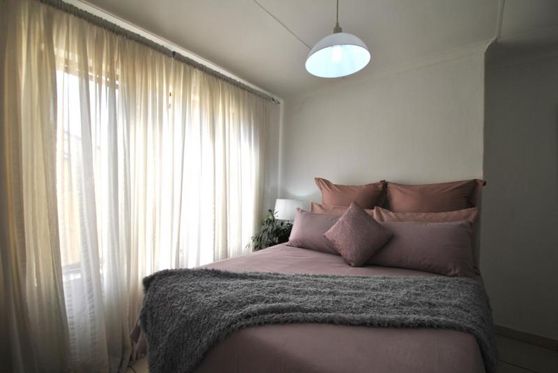 2 Bedroom Property for Sale in Ridgeway Gauteng