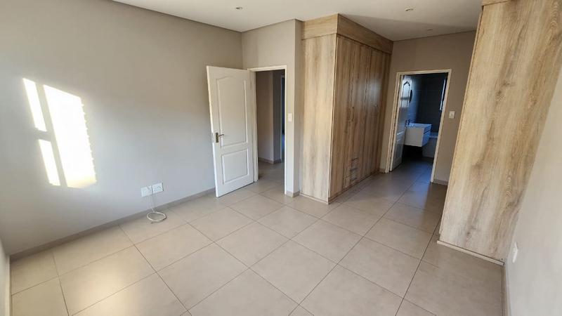 4 Bedroom Property for Sale in New Redruth Gauteng