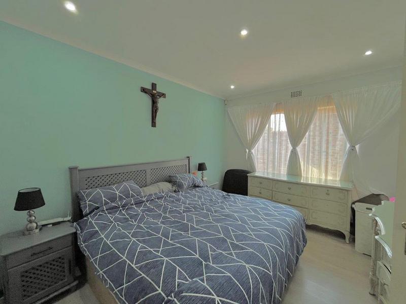 3 Bedroom Property for Sale in Glenvista Gauteng