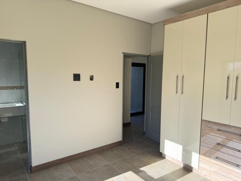 4 Bedroom Property for Sale in Eldo Village Estate Gauteng