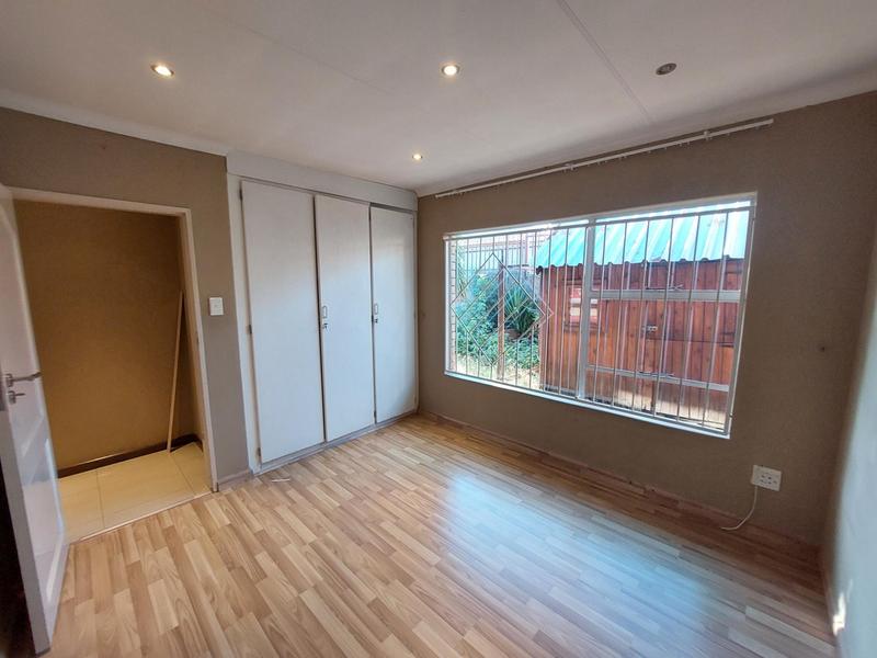 To Let 3 Bedroom Property for Rent in Erasmia Gauteng