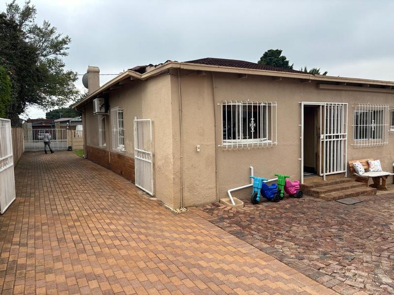 4 Bedroom Property for Sale in Primrose East Gauteng