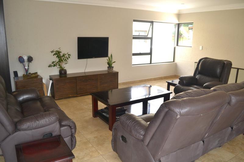 4 Bedroom Property for Sale in Featherbrooke Estate Gauteng