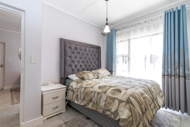 1 Bedroom Property for Sale in Waterfall Gauteng