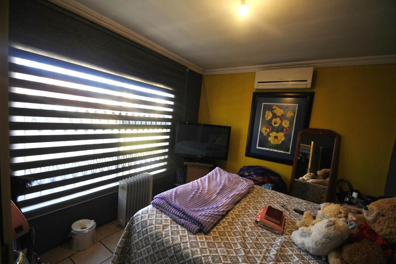 5 Bedroom Property for Sale in Vosloorus Gauteng
