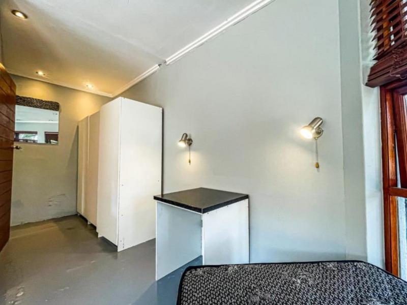 To Let 1 Bedroom Property for Rent in Auckland Park Gauteng