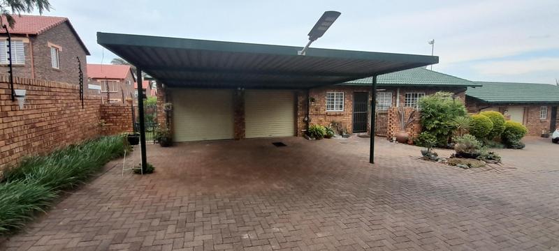 3 Bedroom Property for Sale in Hennopspark Gauteng