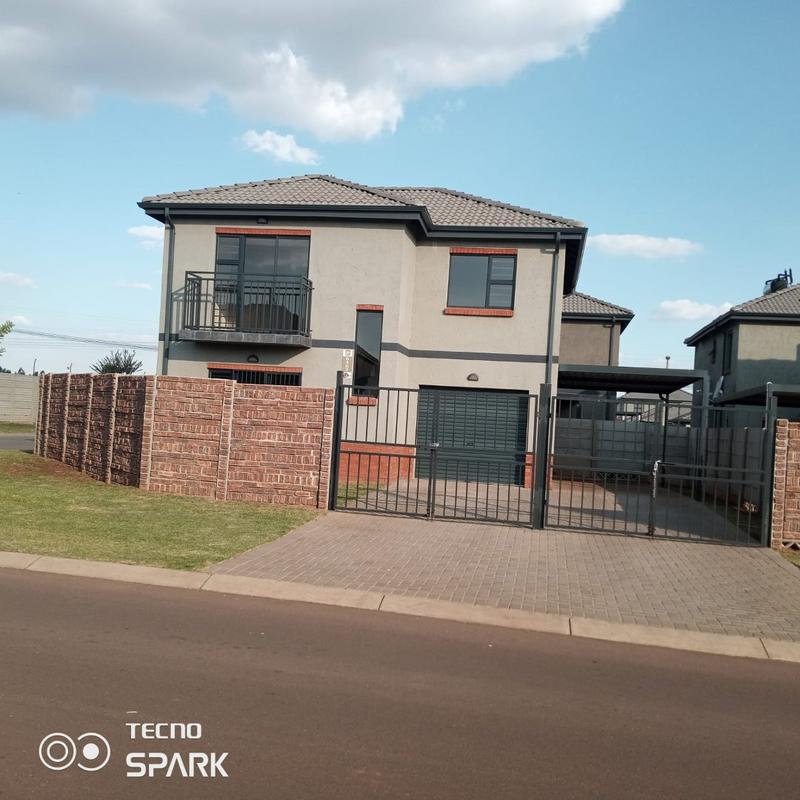 To Let 4 Bedroom Property for Rent in Leopard