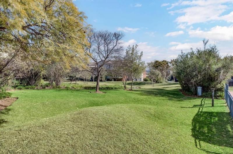 1 Bedroom Property for Sale in Jackal Creek Golf Estate Gauteng