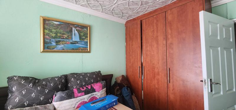 4 Bedroom Property for Sale in Roodekop Gauteng