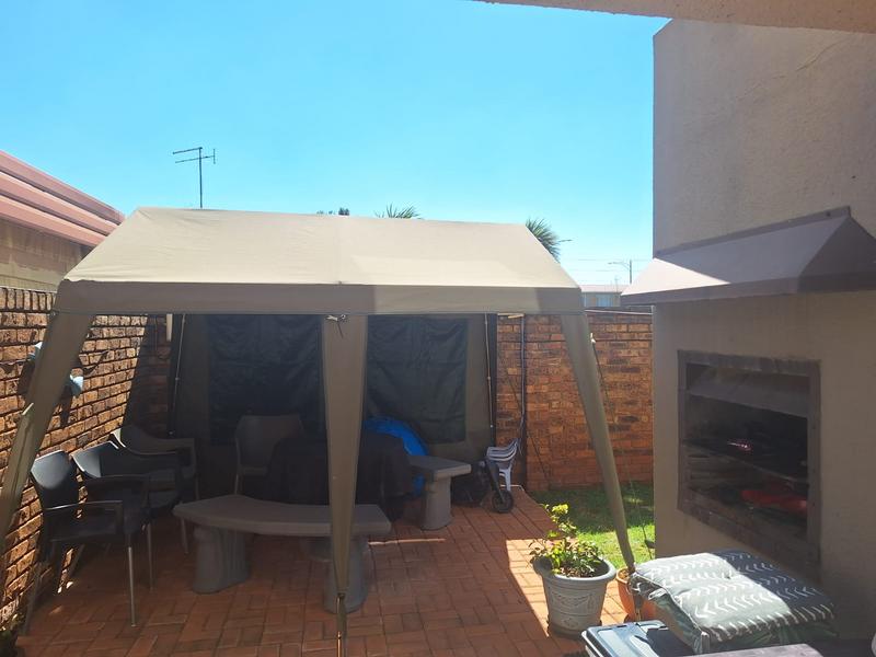 3 Bedroom Property for Sale in Casseldale Gauteng