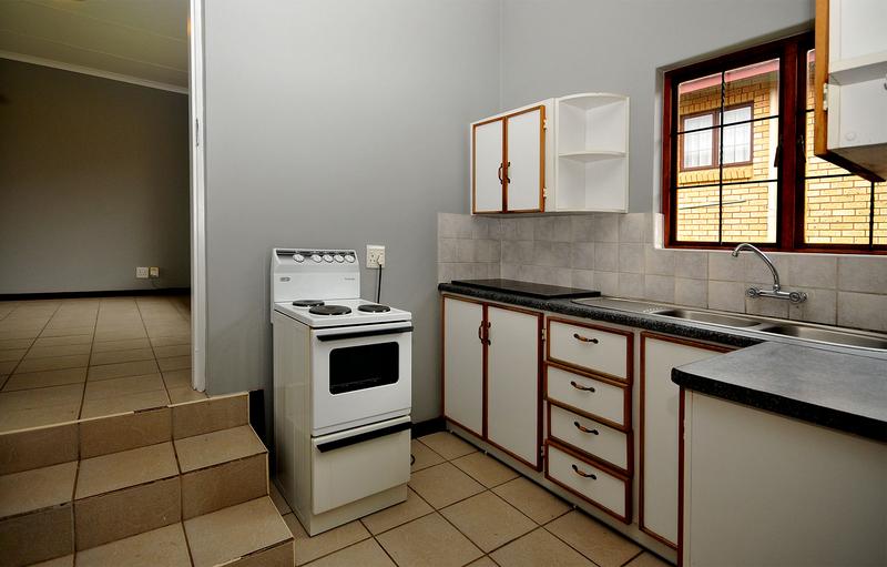 To Let 1 Bedroom Property for Rent in Mooikloof Equestrian Estate Gauteng