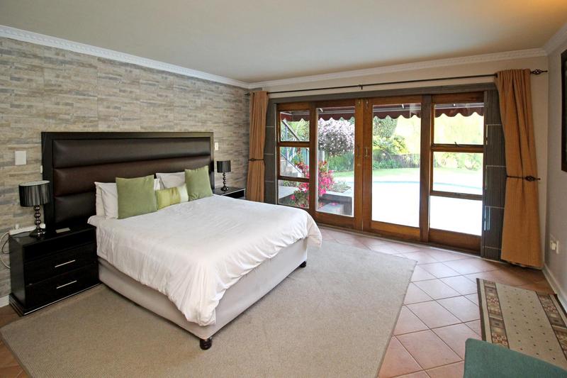 To Let 4 Bedroom Property for Rent in Florida Hills Gauteng