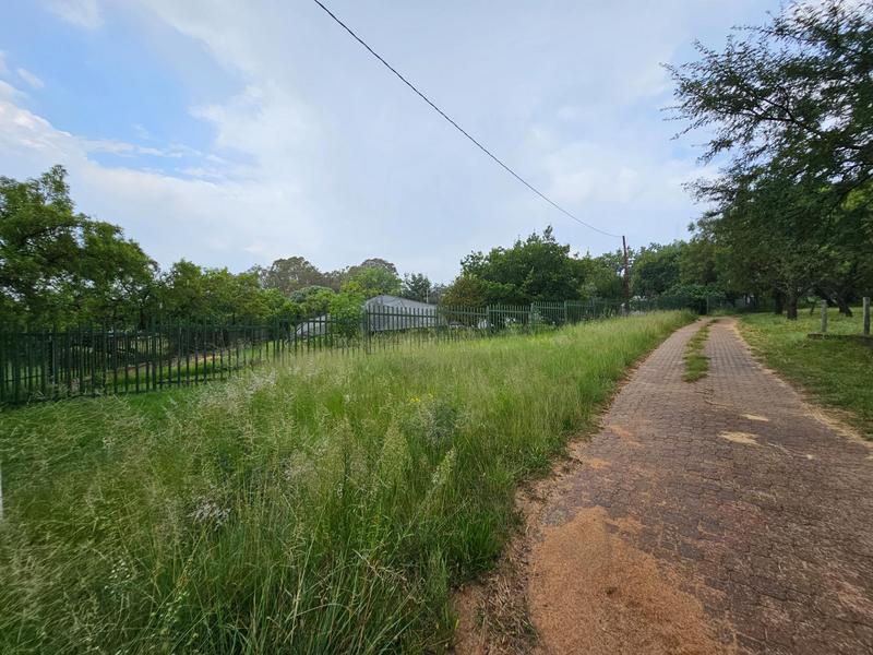 5 Bedroom Property for Sale in Zonnehoewe A H Gauteng
