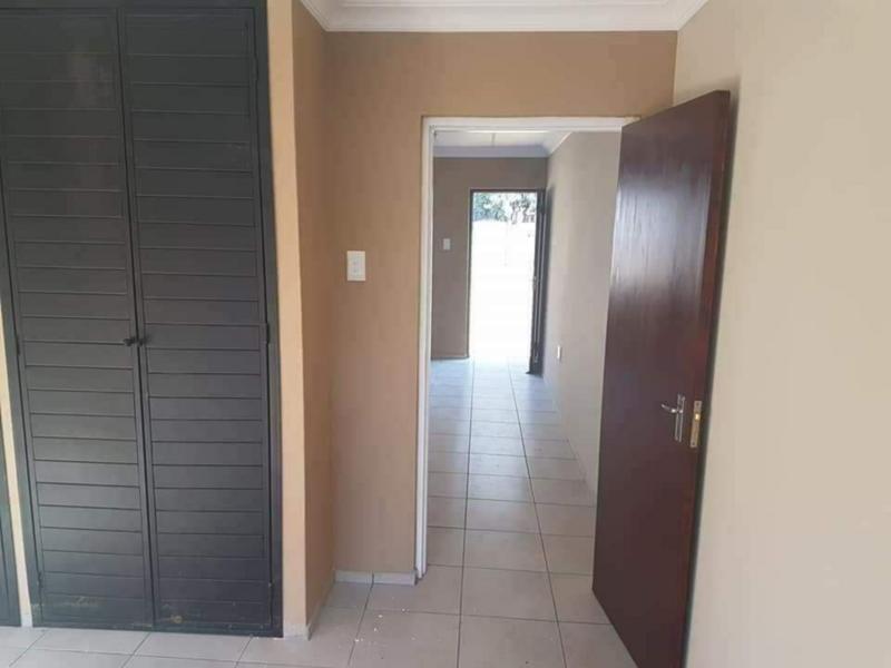 To Let 8 Bedroom Property for Rent in Kempton Park Ext 5 Gauteng