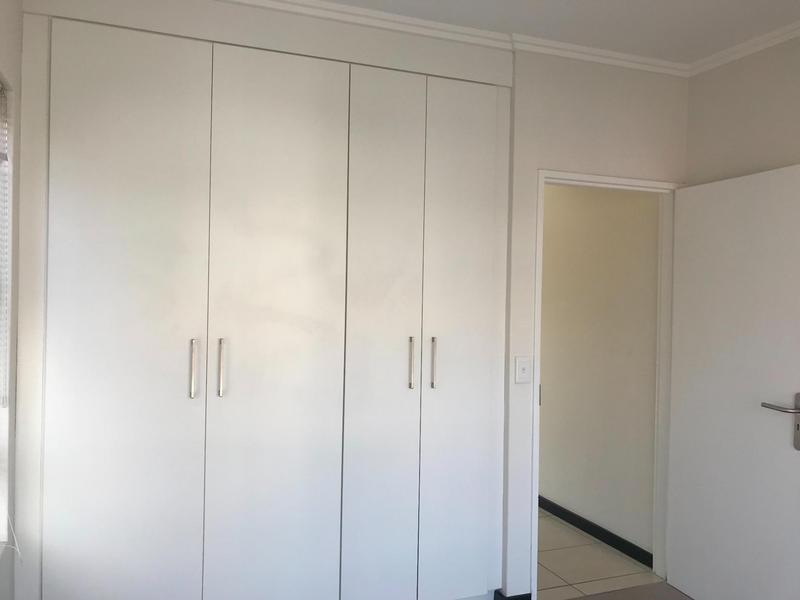 To Let 2 Bedroom Property for Rent in Barbeque Downs Gauteng