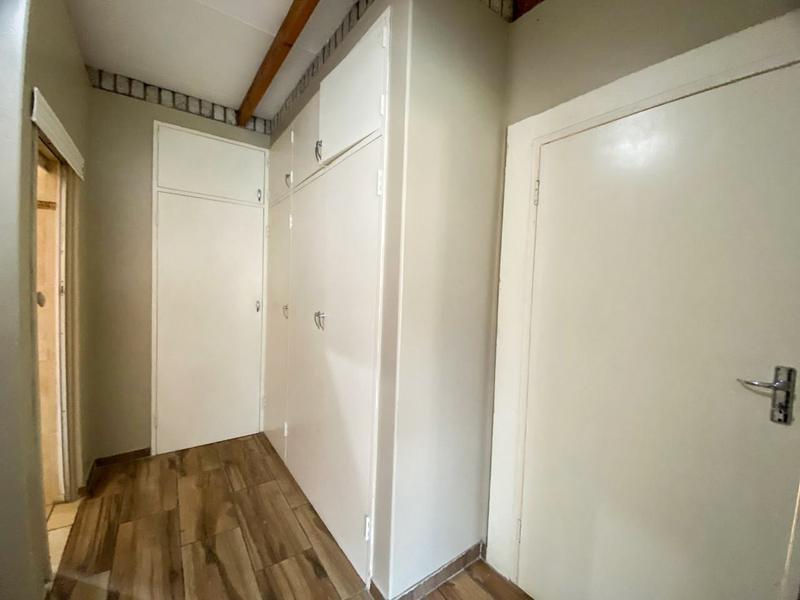 6 Bedroom Property for Sale in Montana Gauteng