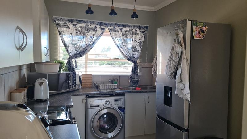To Let 2 Bedroom Property for Rent in Geduld Gauteng
