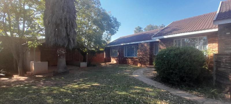 To Let 4 Bedroom Property for Rent in The Reeds Gauteng