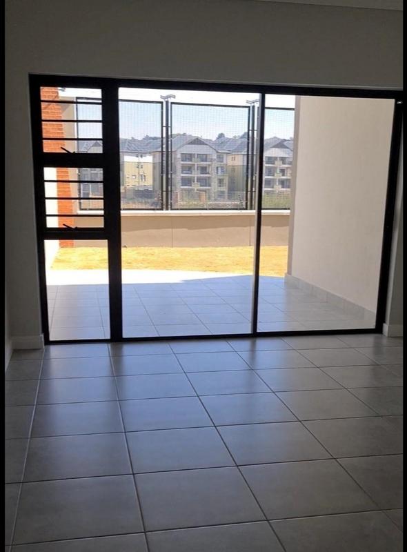To Let 3 Bedroom Property for Rent in Waterfall Country Estate Gauteng