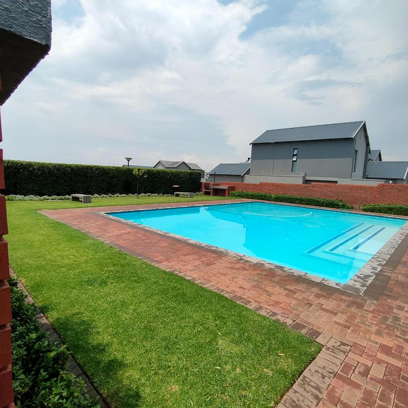 2 Bedroom Property for Sale in Louwlardia Gauteng