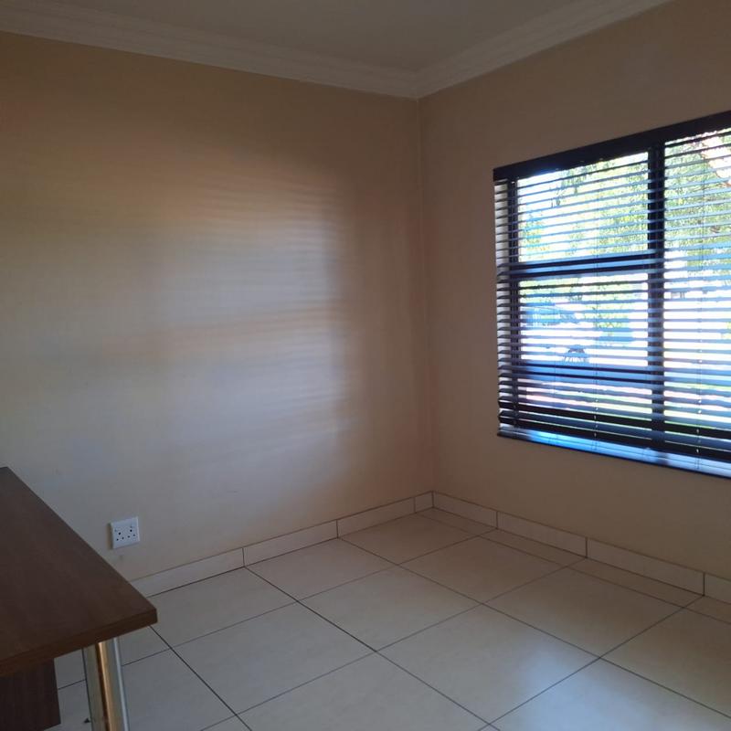 To Let 4 Bedroom Property for Rent in Midstream Estate Gauteng