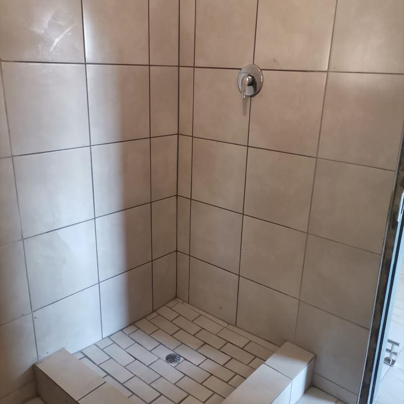 To Let 1 Bedroom Property for Rent in Protea North Gauteng