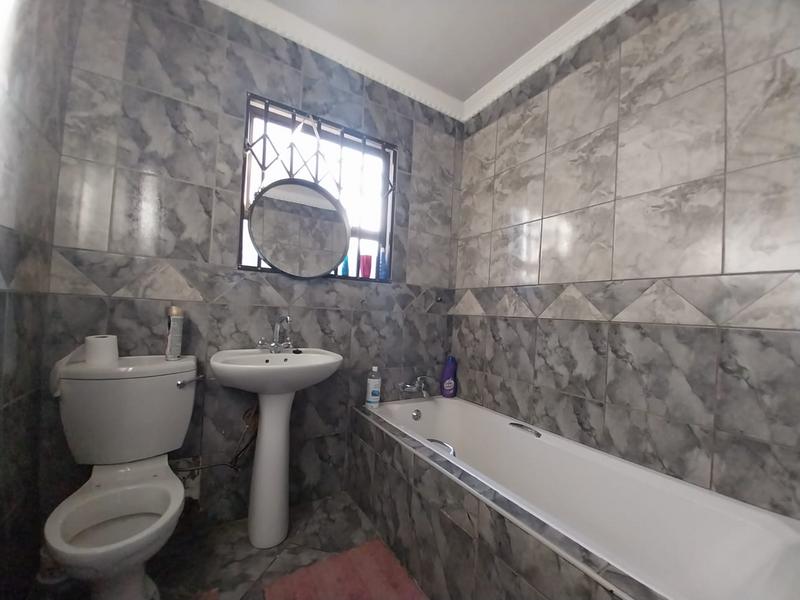 3 Bedroom Property for Sale in Dawn Park Gauteng