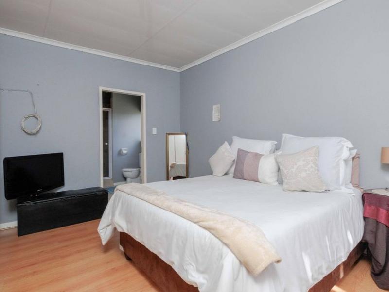 To Let 3 Bedroom Property for Rent in Lyndhurst Gauteng