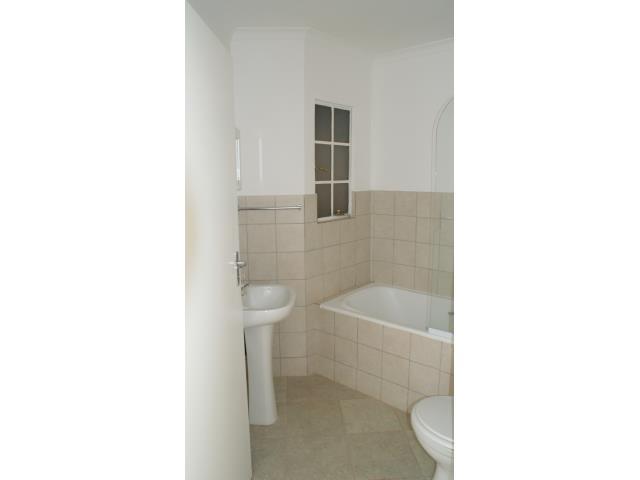To Let 1 Bedroom Property for Rent in Theresa Park Gauteng