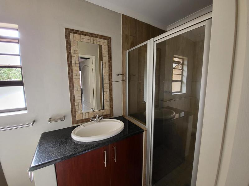 To Let 3 Bedroom Property for Rent in Deerness Gauteng