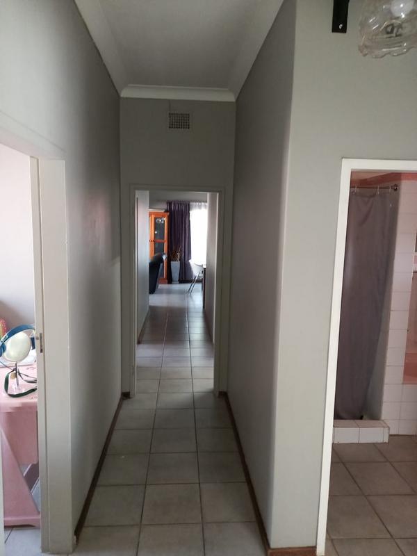 4 Bedroom Property for Sale in Pretoria Gardens Gauteng