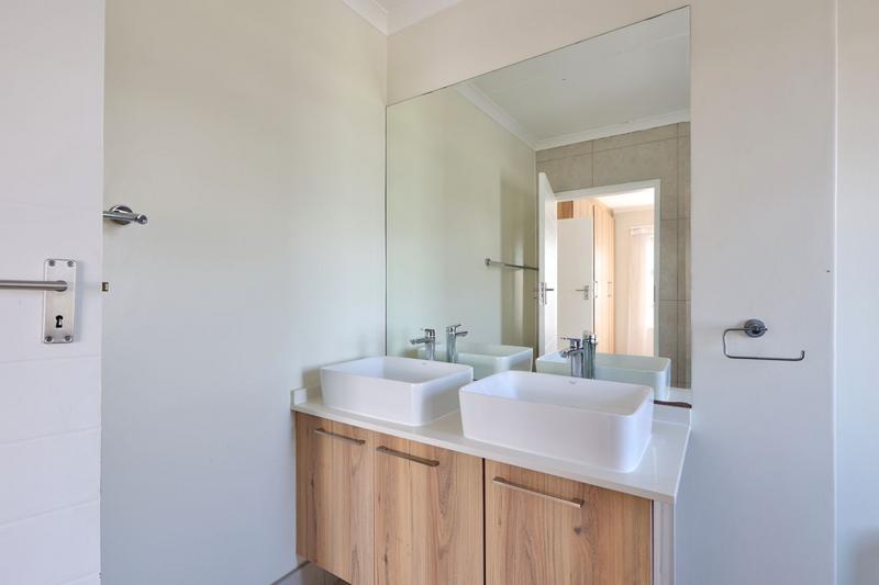 2 Bedroom Property for Sale in Linbro Park Gauteng