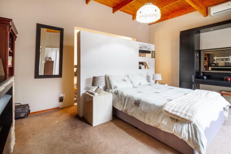 To Let 4 Bedroom Property for Rent in Waterkloof Heights Gauteng