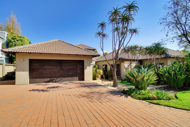 To Let 4 Bedroom Property for Rent in Cedar Lakes Gauteng