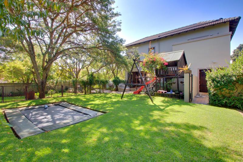 To Let 4 Bedroom Property for Rent in Cedar Lakes Gauteng