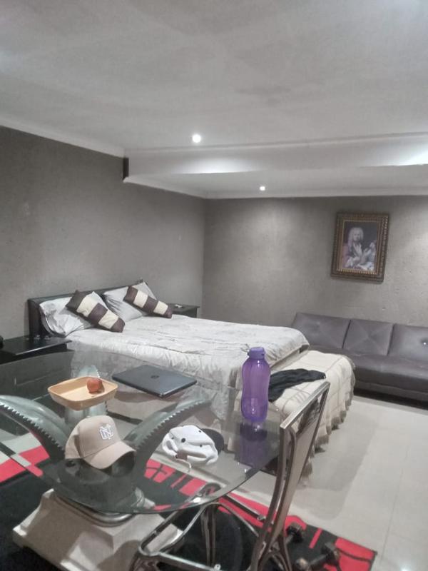 2 Bedroom Property for Sale in Protea Glen Gauteng